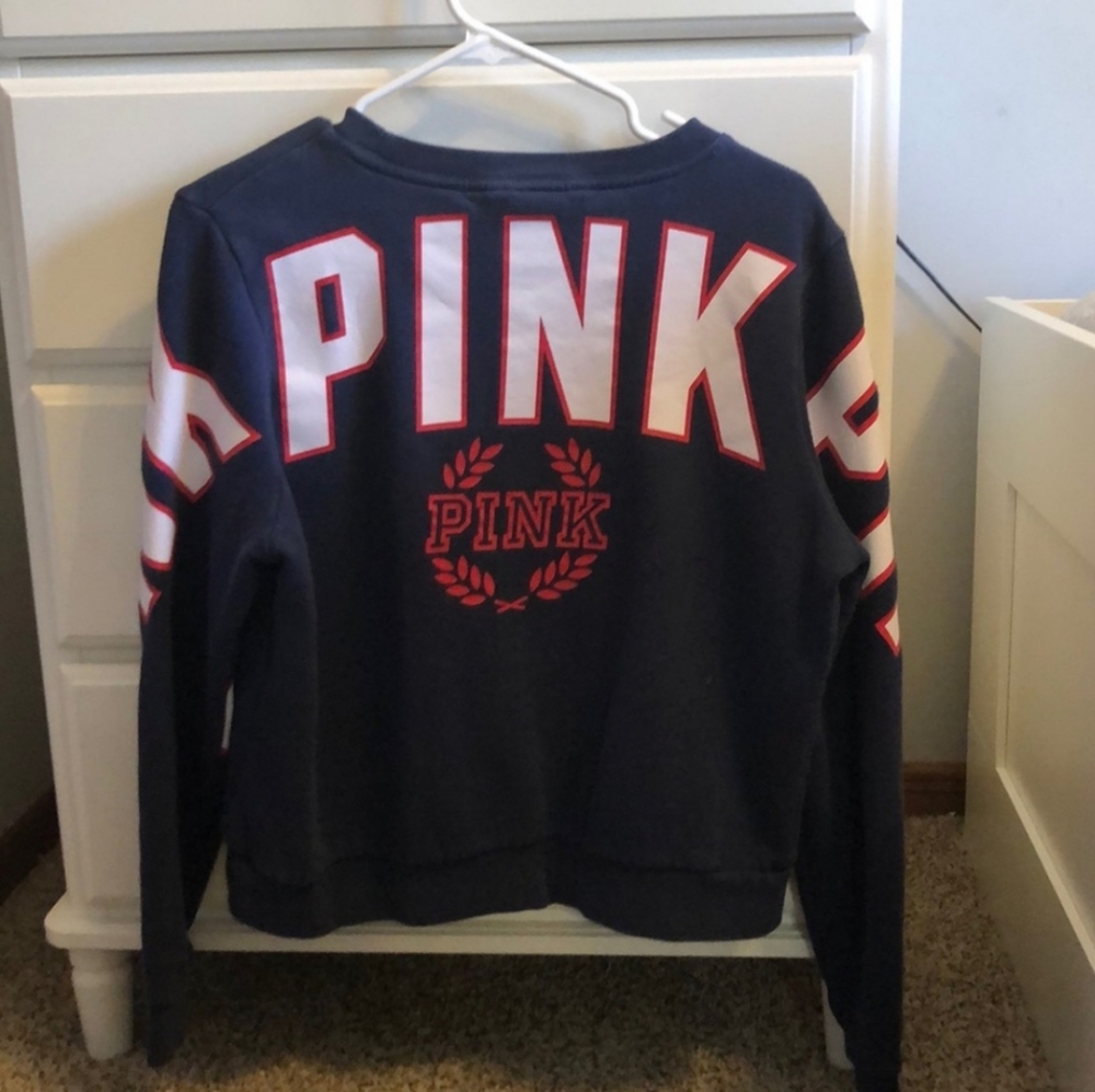PINK - Victoria’s Secret sweater